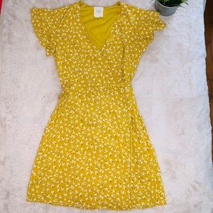 Floral Wrap Yellow Dress 🌻
